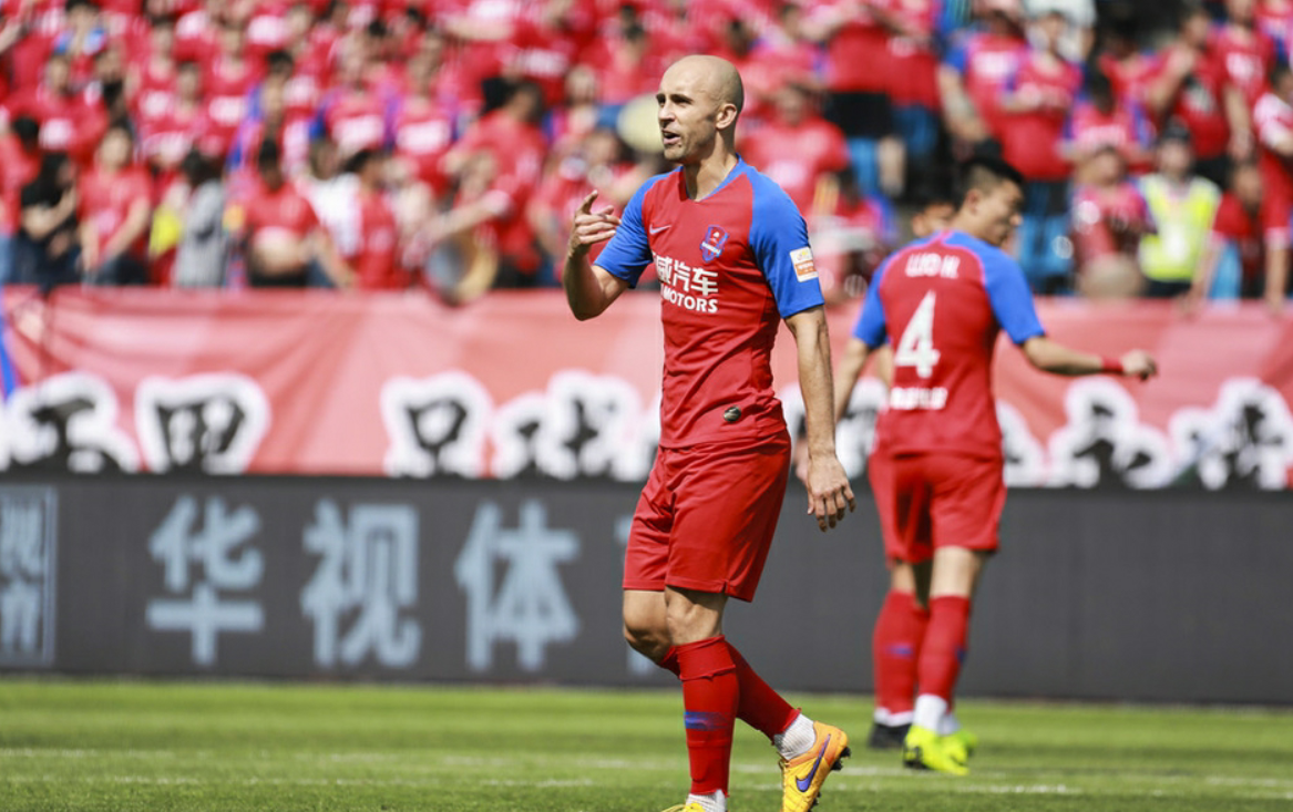 九游游戏-重庆斯威迎来胜利，球队整体表现亮眼