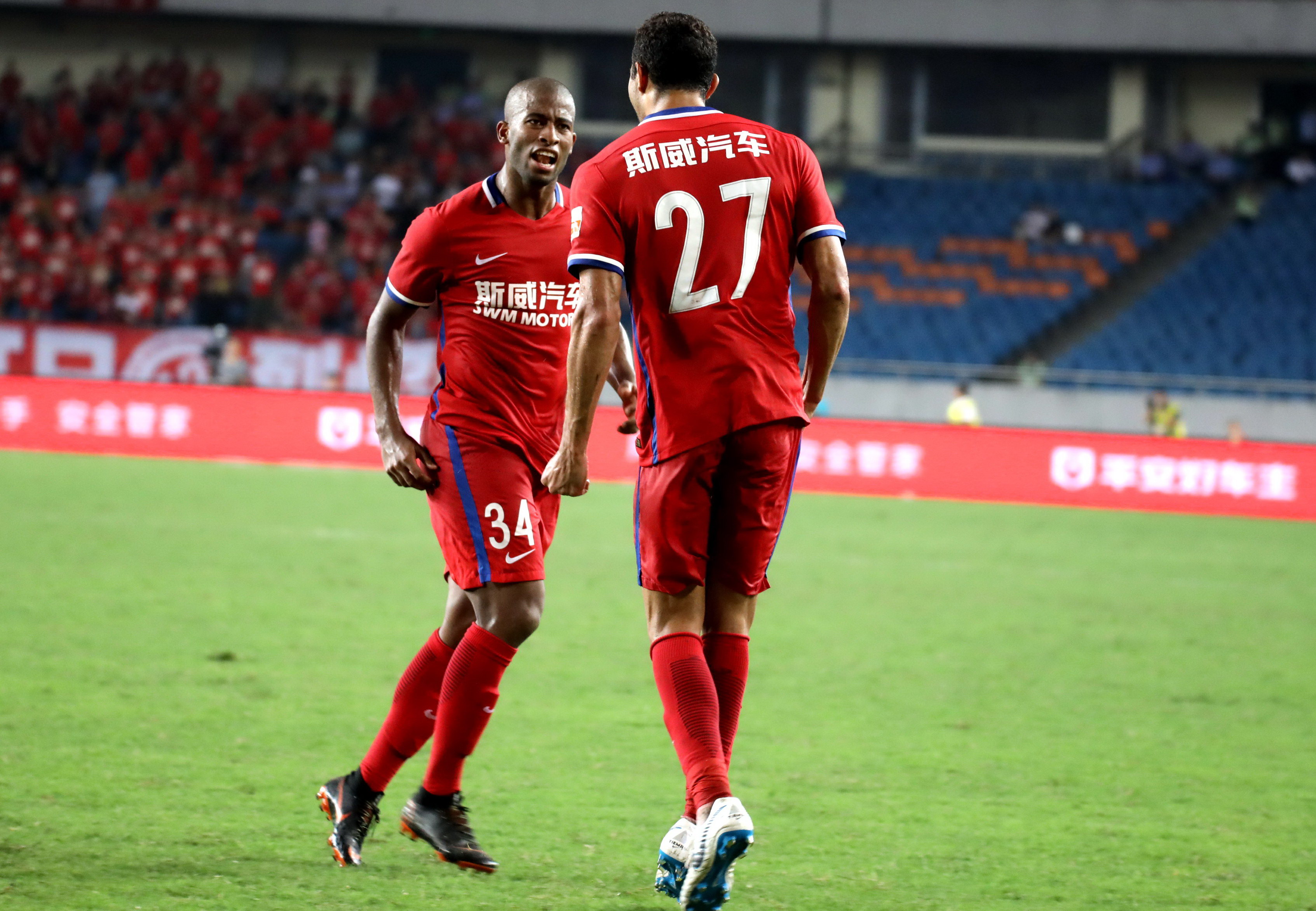 九游游戏-重庆斯威迎来胜利,球队整体表现亮眼