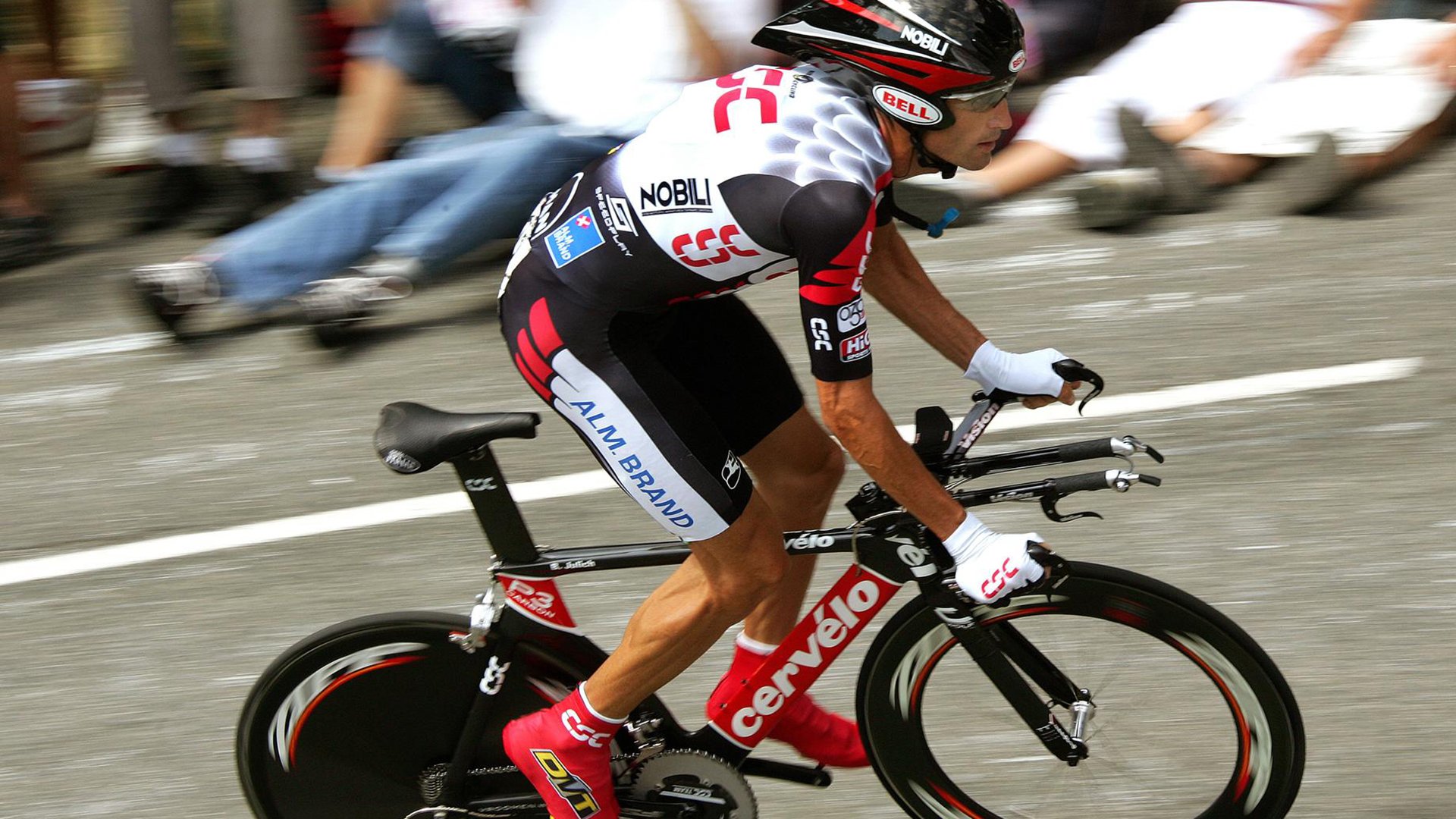 九游体育平台-跨界叙事，当湖人带走太阳，保罗在英超赛场接管冠军之战